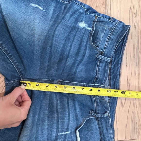 Northern Reflections distressed capri jeans size 12 - Picture 7 of 8